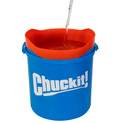 CHUCKIT! BUCKET WITH ULTRA BALLS