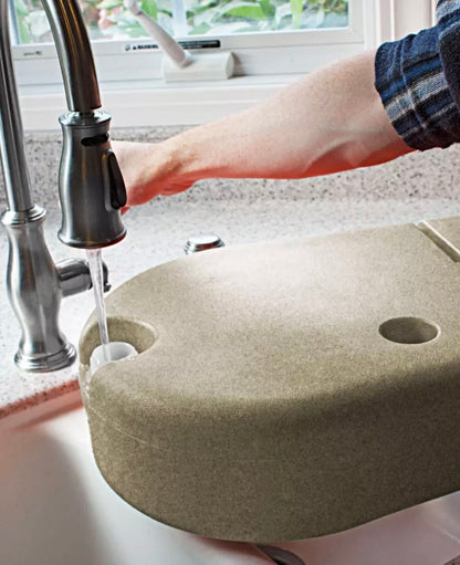 Dine N Dash – Feeding and Watering System - Performance Dog Supply